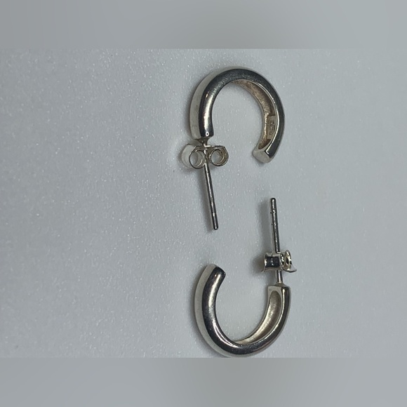 Silpada Rare HTF Sterling Silver Petite Simple VERY COOL Hoop Earrings on Posts - Picture 9 of 15